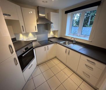 1 bedroom retirement property to rent - Photo 3
