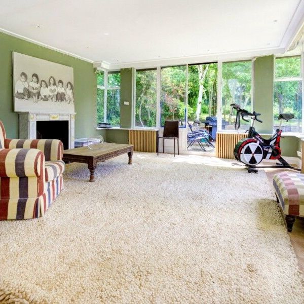 6 Bedroom House To Let - Photo 1