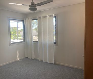 Close to the waterfront - Photo 1