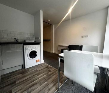 Studio to rent - Photo 5