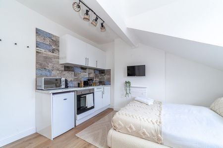 Seven Sisters Road - Photo 4