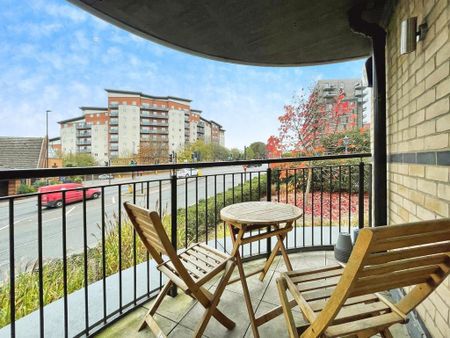 2 bedroom apartment to rent - Photo 4