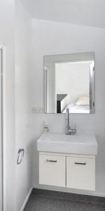 Modern 1-Bedroom Apartment in Dunedin City Centre - Photo 4