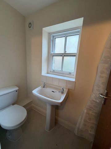 ONE BEDROOM FLAT - Photo 4