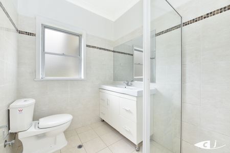 16 Adamson Avenue, Thornleigh NSW 2120 - House For Rent | Domain - Photo 4