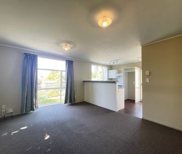 Tidy Family house at Kelston - Photo 1