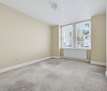 3 bedroom apartment to rent - Photo 2
