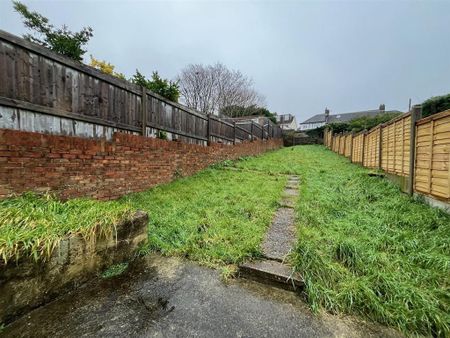 4 bedroom house to rent - Photo 2