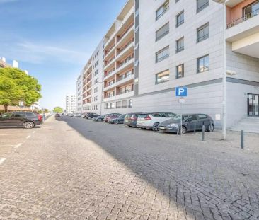 3-bedroom apartment for rent in Lisbon, bills included - Photo 5