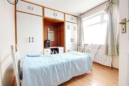 Ashford Crescent, Enfield, EN3 - Photo 2