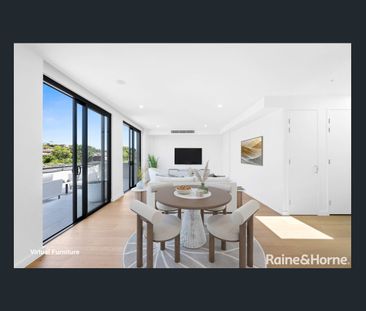 Luxury Penthouse Living in Rose Bay - Photo 3