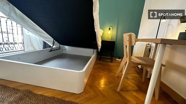 madrid, Community of Madrid 28012 - Photo 1