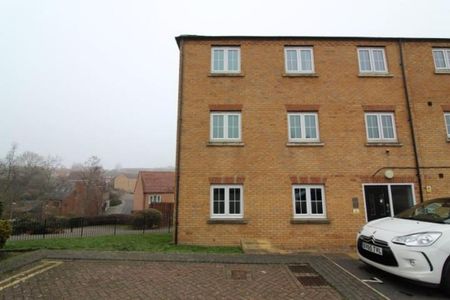 Broadlands View, Pudsey - Photo 2