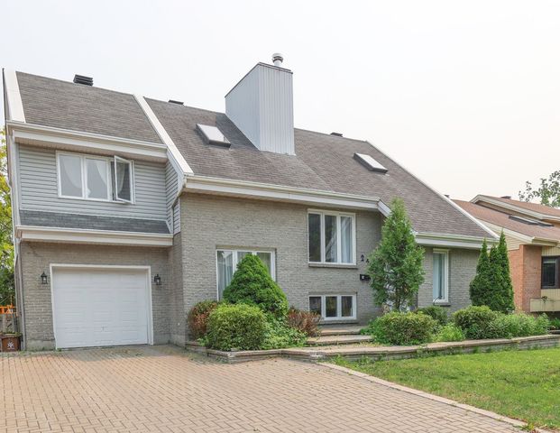 À louer / Maison à étages - Photo 1