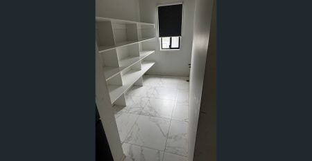 $525 PW - AVAIL NOW - Photo 4