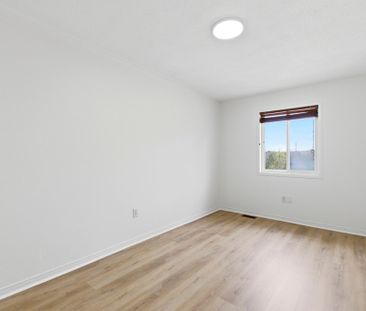 For Lease - 481 Jim Barber Court, Newmarket, Ontario - Photo 6