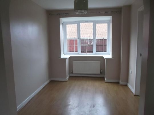 3 bedroom detached house to rent - Photo 1