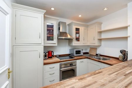 Courtfield Road, South Kensington SW7 - Photo 5