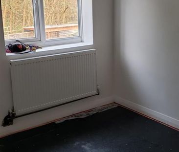 3 Bedroom House - Detached To Let - Photo 2