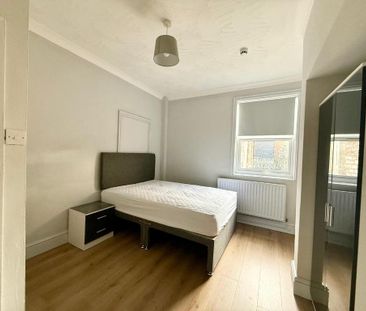 5 bedroom terraced house to rent - Photo 1