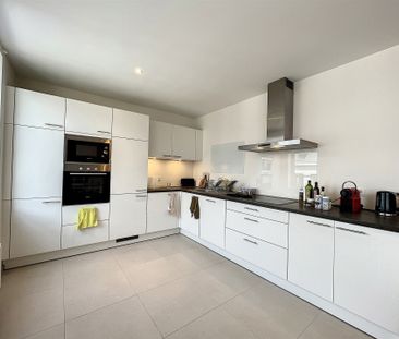 Appartement te huur - Foto 2