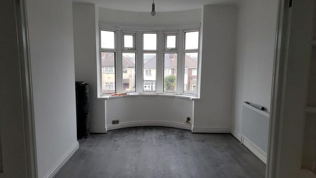 3 bedroom semi-detached house to rent - Photo 1