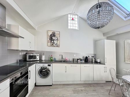 3 bedroom apartment to rent - Photo 2