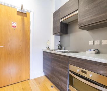 Studio to rent - Photo 5