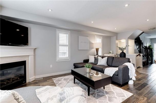 For Lease - 172 Westbank Trail, Hamilton, Ontario - Photo 1