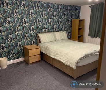 1 bedroom in a house share to rent - Photo 5