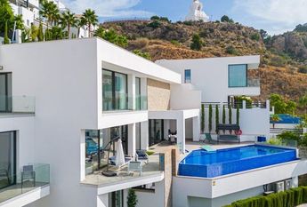 Benalmádena, Andalusia 29630