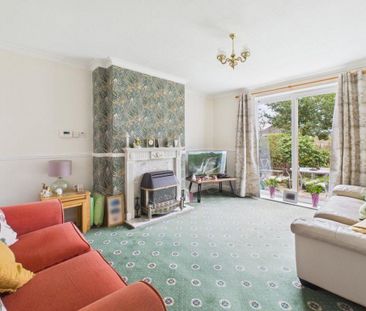 3 bedroom Semi-detached house to rent - Photo 6