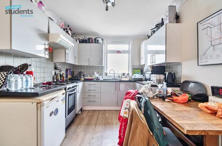 4 bedroom terraced house to rent - Photo 3