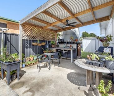 Cosy 2 Bedroom home- Water and power included - Photo 5