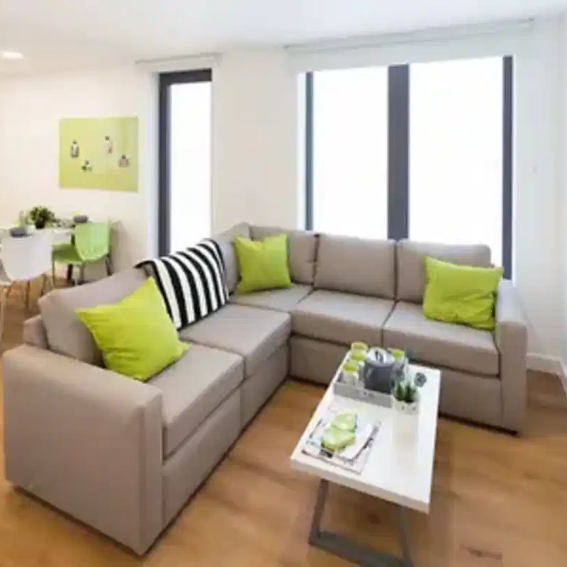 5 Bed En-Suite Upper Floor - Photo 1
