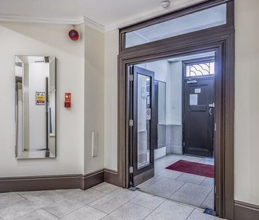 4 bedroom flat to rent - Photo 5