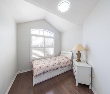 For Lease - 322 Delray Drive, Markham, Ontario - Photo 4