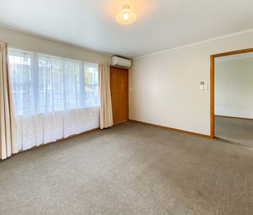 TRENTHAM LIVING - Photo 4