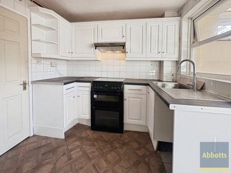 Basildon, SS15 5BN - Photo 3