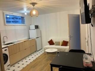 Av. Guy de Larigaudie, 44300 Nantes, France - Photo 1