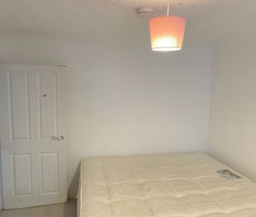 1 bed apartment to rent in South Quay, Great Yarmouth, NR30 - Photo 5