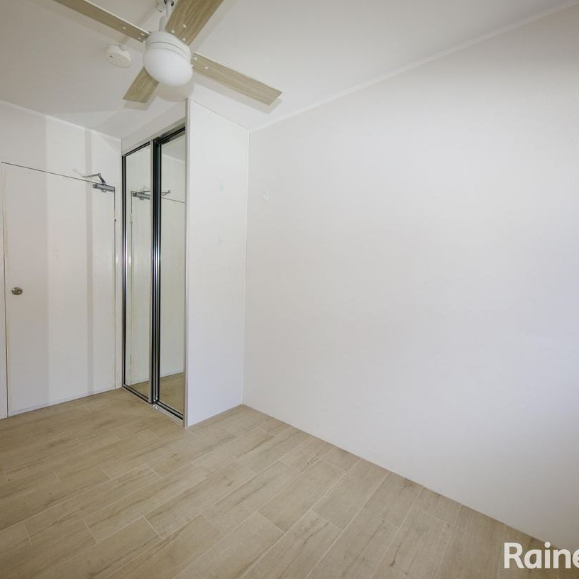 Two Bedroom Unit in Prime Maroubra Location - Photo 1