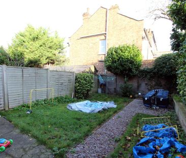 2 bedroom ground floor maisonette to rent - Photo 5