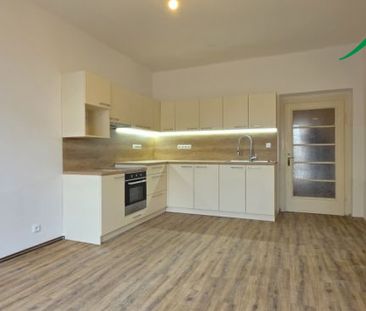 Pronájem bytu 3+1 105 m², Planá - Photo 3