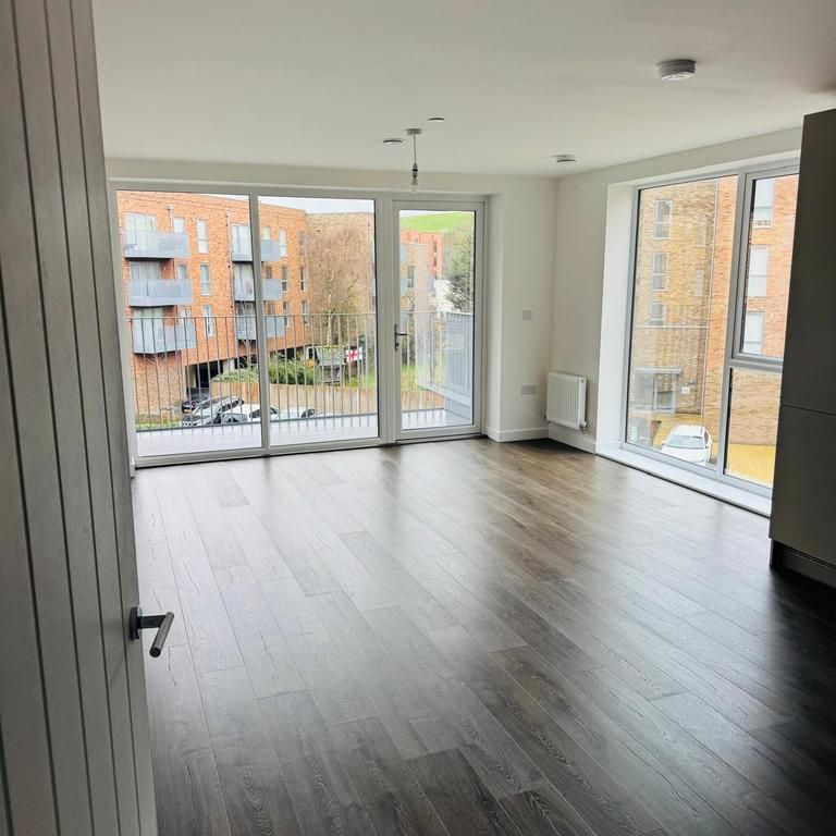 2 bedroom flat to rent - Photo 1