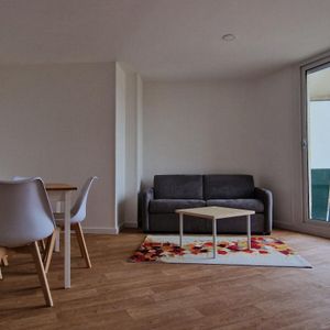 Location Appartement 1 pièce Meublé 39m² SOISSONS 02200 - Photo 2