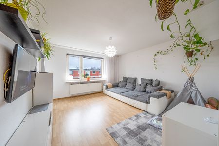 3D VIRTUAL TOUR - 3 Zimmer Balkonwohnung (3.OG) in Elmshorn im Musikerviertel - Photo 3