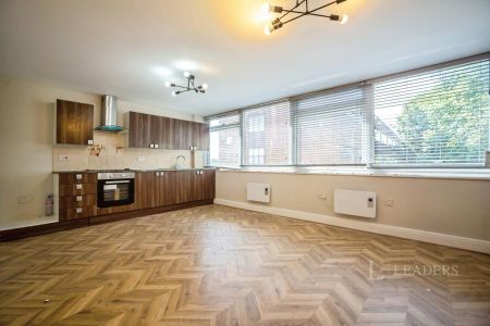 2 bedroom apartment to rent Roman Square, Sittingbourne, Kent, ME10 - Photo 5