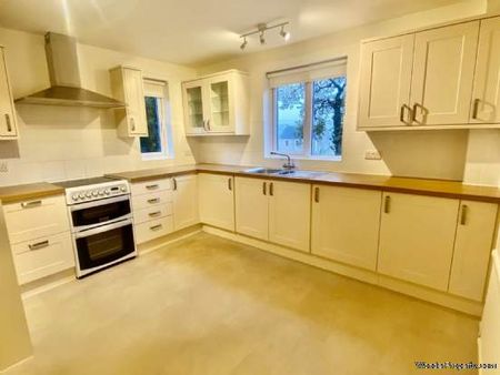 4 bedroom property to rent in Radstock - Photo 4