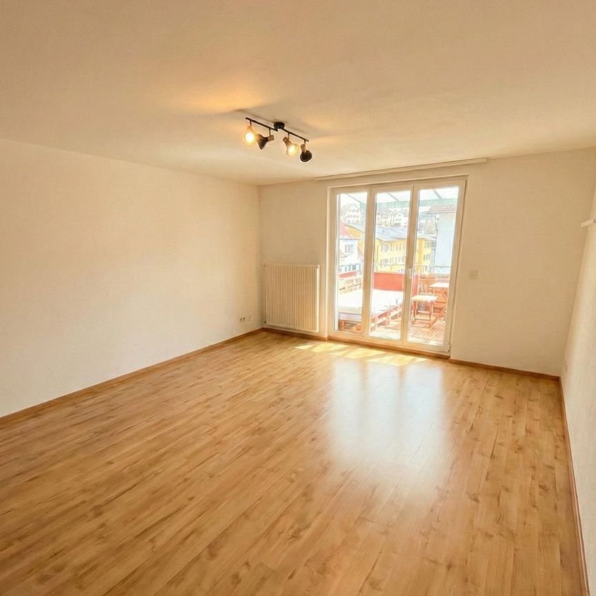Rent a 4 rooms apartment in Schaffhausen - Photo 1